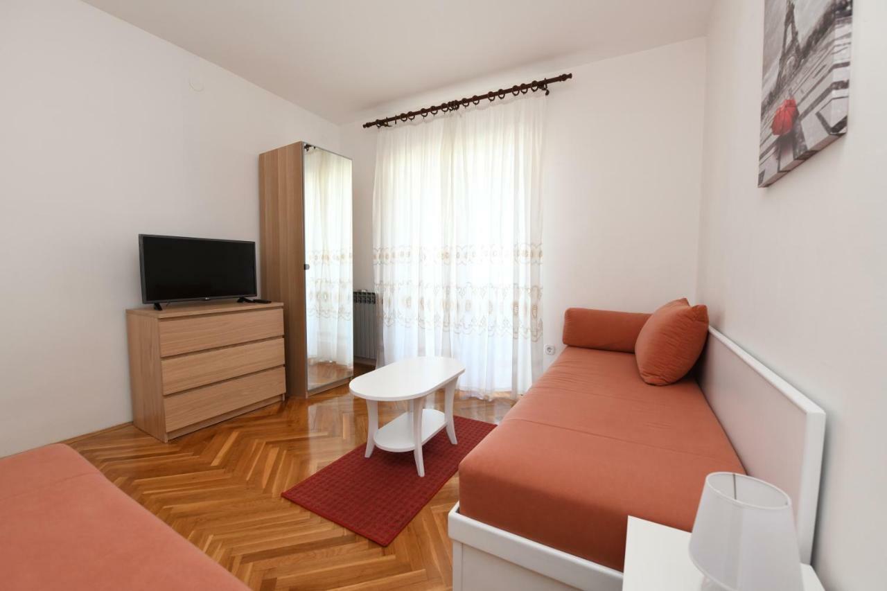 Apartments Krebel Poreč Exteriör bild