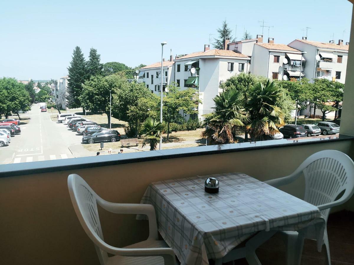 Apartments Krebel Poreč Exteriör bild